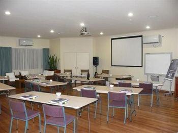 Sunset And Conference Venue Raglan